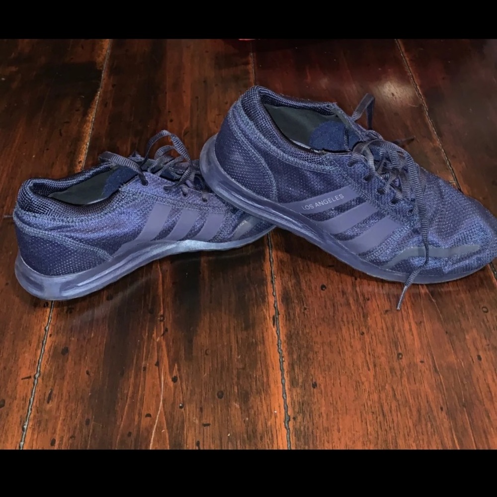Adidas Sneakers
